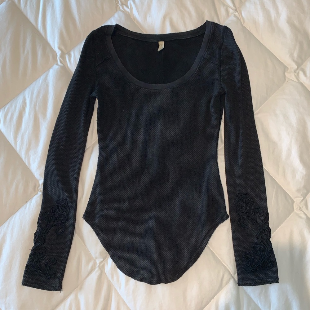 Black XS Free People Henley w/ detailing at wrists
